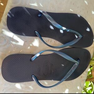 Havaianas Dark Flip Flops